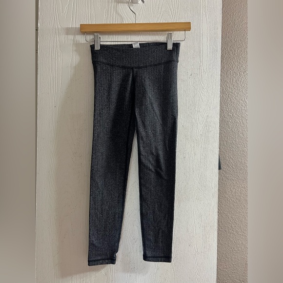 Ivivva Lululemon Leggings Gray Heather Houndstooth Athleisure Yoga Girls Sz 8 - Picture 1 of 4
